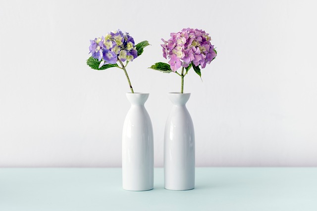 母の日に亡き母を想い静かに花を手向ける時間のイメージ
